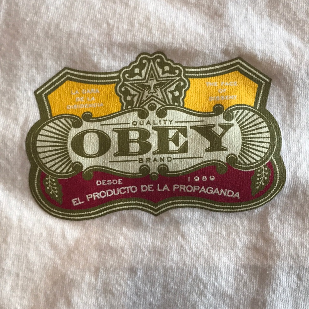 OBEY Med Men’s back graphic tee